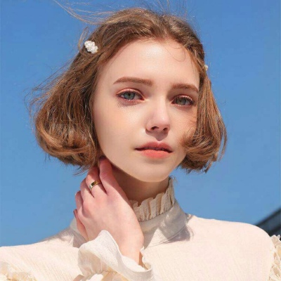 PCB产业链量价齐升 板块掀起涨停潮